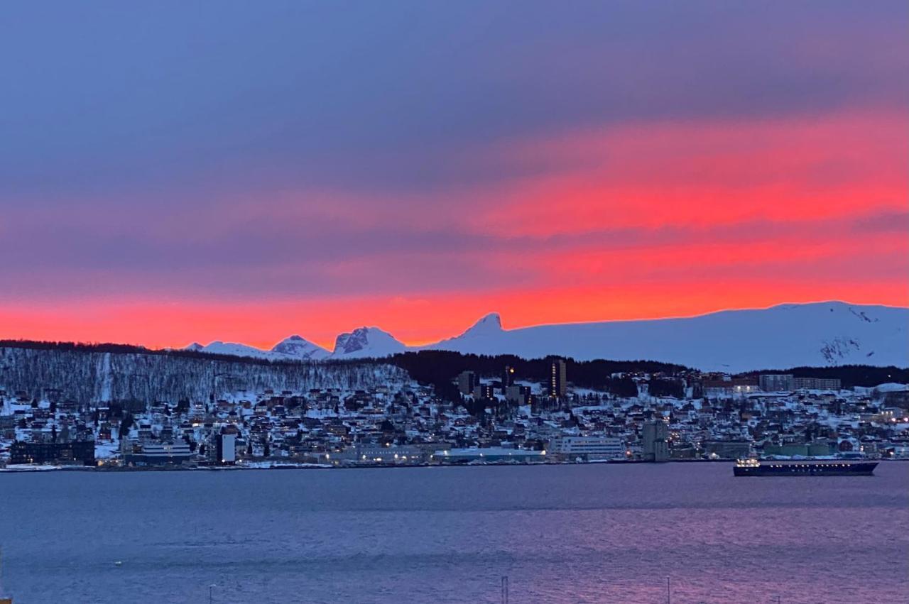 Apartament Polar Arctic View - Free Parking! Tromsø Zewnętrze zdjęcie